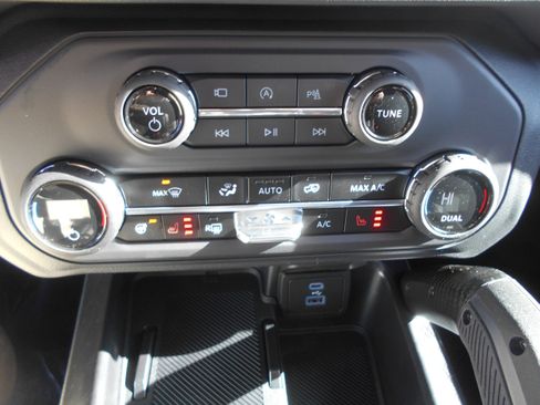 New 2025 Ford Bronco Raptor image 38