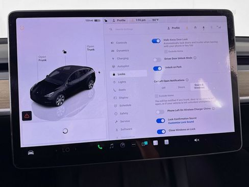 Used 2023 Tesla Model Y Long Range AWD/4WD image 26