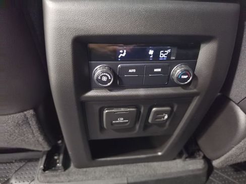 Used 2021 Chevrolet Traverse RS w/ LPO, Floor Liner Package AWD/4WD image 27