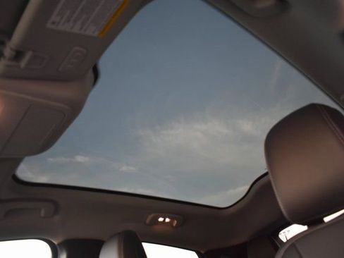 Used 2025 Ford Mustang Mach-E Premium image 37