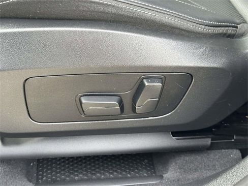 Used 2025 BMW X1 xDrive28i image 16