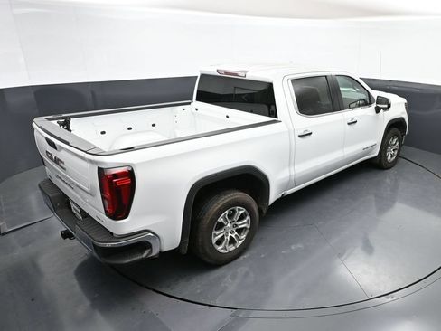 Used 2024 GMC Sierra 1500 SLT RWD image 39