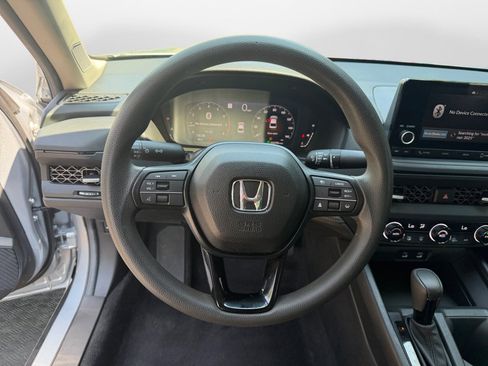 Certified 2025 Honda Accord SE image 10