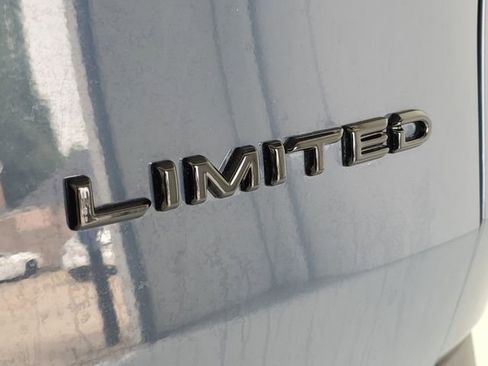 Used 2024 Toyota Grand Highlander AWD image 10