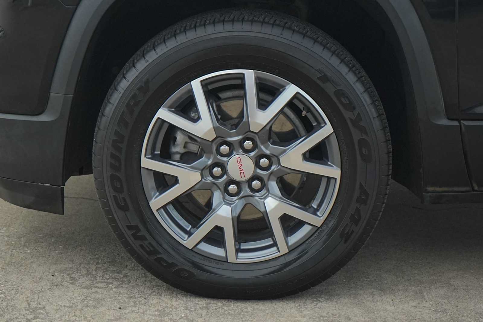 Used 2023 GMC Acadia SLT FWD image 7