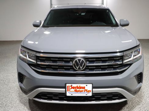 Used 2021 Volkswagen Atlas Cross Sport SE image 4
