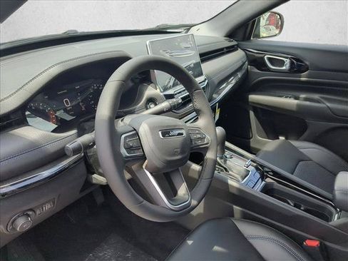 New 2026 Jeep Compass Latitude AWD/4WD image 3