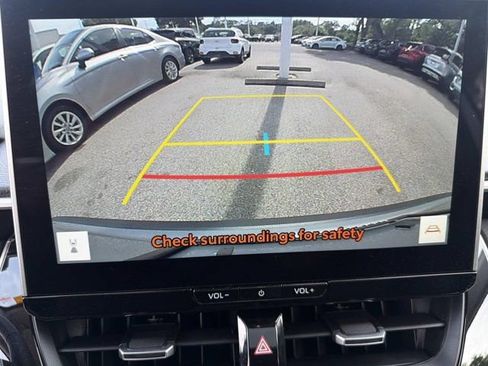 Certified 2026 Toyota Corolla Cross XLE FWD image 29