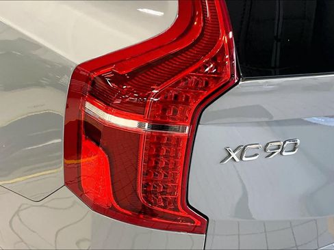 Used 2025 Volvo XC90 T8 Plus w/ Protection Package AWD/4WD image 27