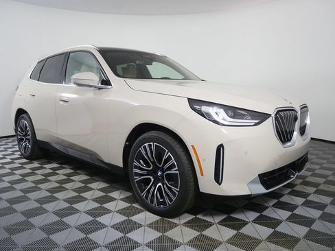 Used 2026 BMW X3 xDrive30i w/ Premium Package AWD/4WD image 7