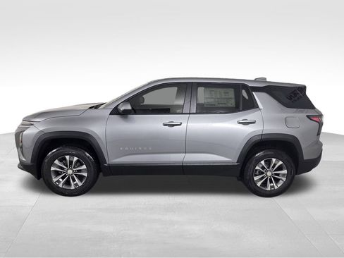 New 2026 Chevrolet Equinox LT FWD image 4