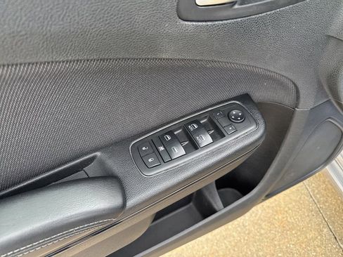 Used 2018 Dodge Charger SXT w/ Blacktop Package RWD image 22