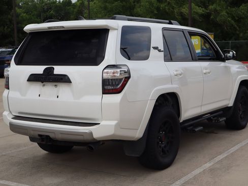 Used 2019 Toyota 4Runner TRD Off-Road Premium AWD/4WD image 3