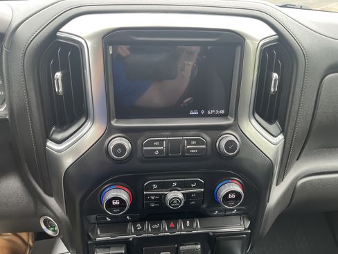 Used 2021 Chevrolet Silverado 1500 LT Trail Boss w/ Bed Protection Package AWD/4WD image 22