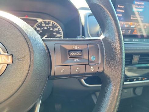 Certified 2023 Nissan Rogue SV image 26