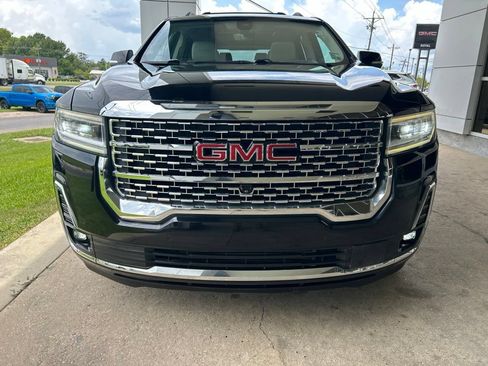 Used 2021 GMC Acadia Denali w/ Denali Technology Package FWD image 3