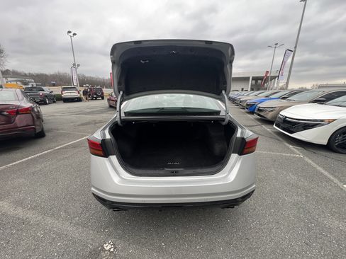 Certified 2024 Nissan Altima 2.5 SR image 32