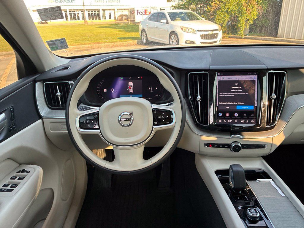 Used 2025 Volvo XC60 B5 Plus w/ Protection Package AWD/4WD image 22