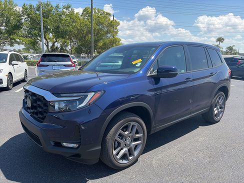 Used 2023 Honda Passport EX-L image 3