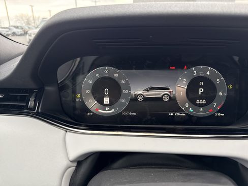 New 2026 Land Rover Range Rover Evoque Dynamic SE image 11