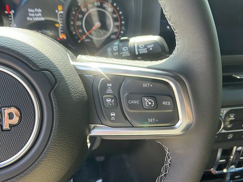 New 2025 Jeep Wrangler Sahara image 24