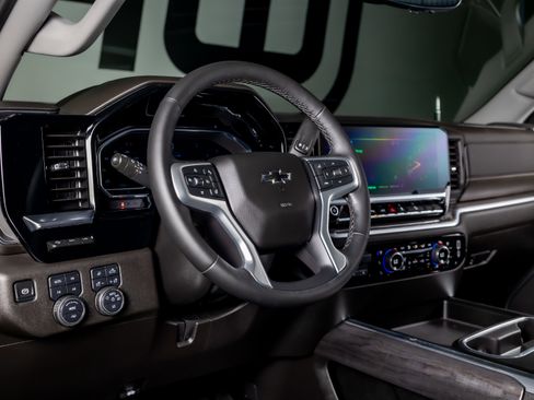 Used 2025 Chevrolet Silverado 2500 LTZ w/ Trail Boss Package AWD/4WD image 34