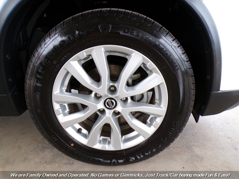 Used 2020 Nissan Rogue SV AWD/4WD image 46