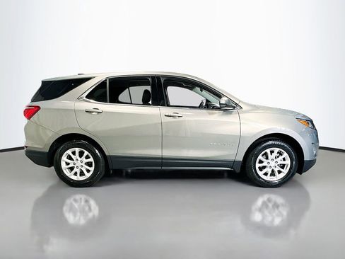 Used 2018 Chevrolet Equinox LT image 9