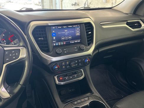 Used 2020 GMC Acadia SLT w/ Driver Alert Package II FWD image 24