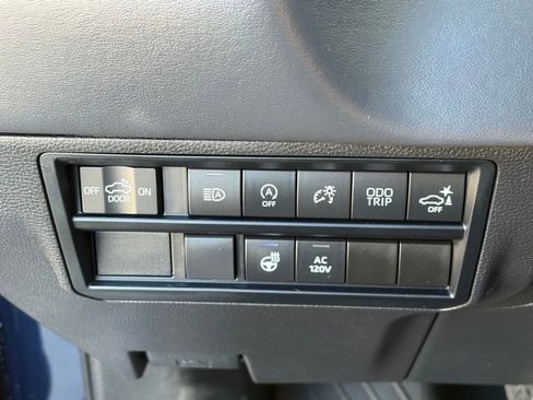 Used 2024 Toyota Tundra Platinum image 26