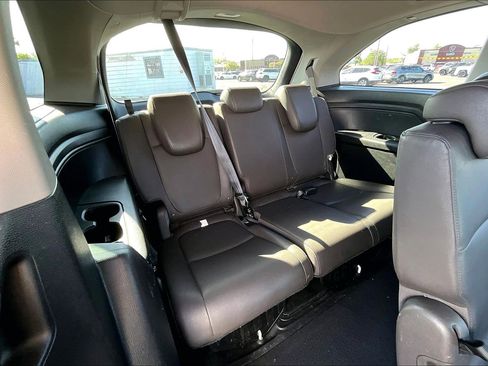 Used 2018 Honda Odyssey EX-L image 14
