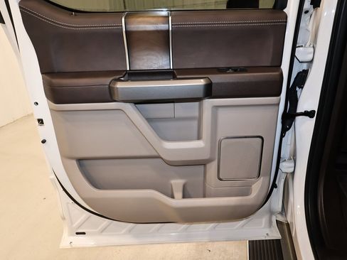 Certified 2019 Ford F150 Limited w/ Trailer Tow Package image 16