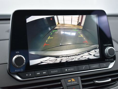 New 2025 Nissan Altima 2.5 SR image 16