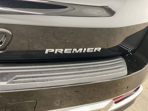 Used 2025 Chevrolet Tahoe Premier image 10