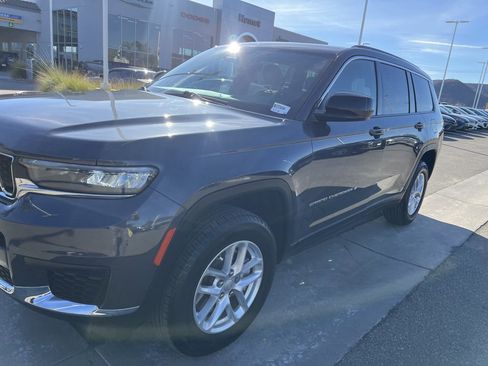 Used 2025 Jeep Grand Cherokee L Laredo w/ Luxury Tech Group I image 11