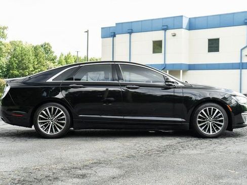 Used 2020 Lincoln MKZ FWD image 12