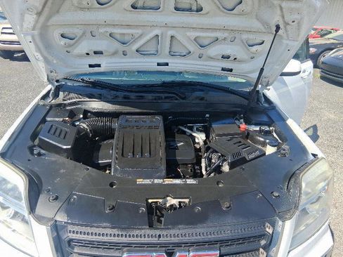 Used 2017 GMC Terrain SLE w/ Convenience Package image 40