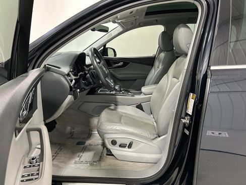 Used 2017 Audi Q7 3.0T Prestige w/ Prestige Package AWD/4WD image 4
