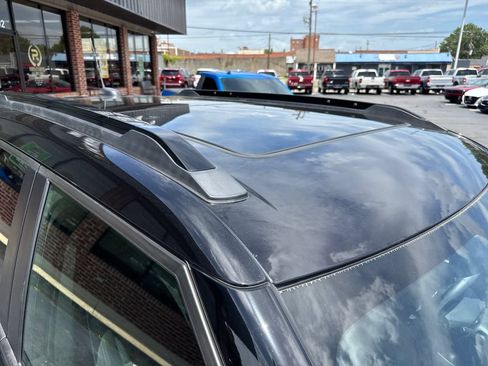 Used 2021 Chevrolet TrailBlazer RS w/ Sun and Liftgate Package AWD/4WD image 43
