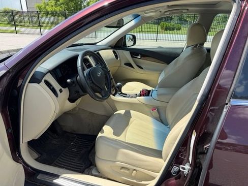 Used 2017 INFINITI QX50 AWD w/ Premium Plus Package image 9