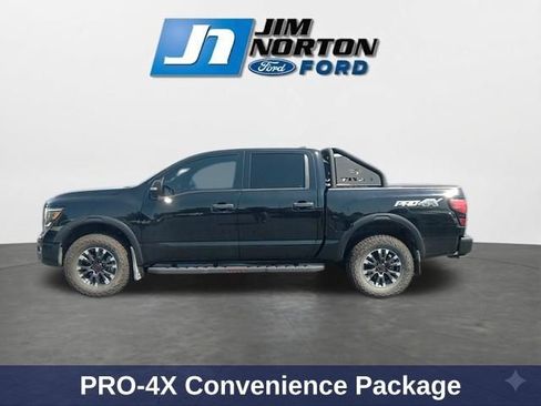 Used 2023 Nissan Titan PRO-4X w/ Pro-4x Convenience Package AWD/4WD image 6