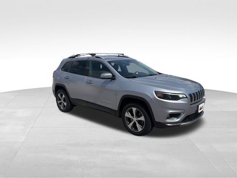 Used 2019 Jeep Cherokee Limited w/ Trailer Tow Group AWD/4WD image 8
