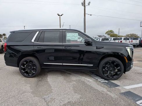 New 2026 GMC Yukon Denali w/ Denali Reserve Package image 2