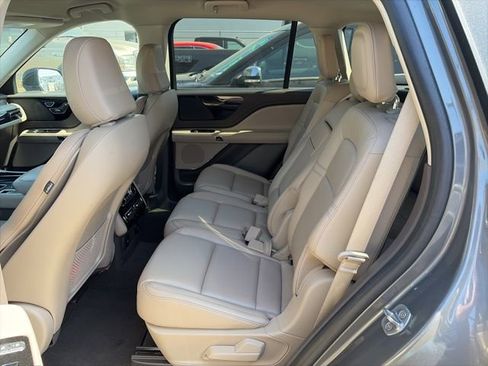 Used 2023 Lincoln Aviator AWD image 8