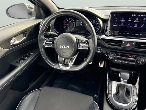 Used 2023 Kia Forte GT-Line w/ GT-Line Premium Package image 13