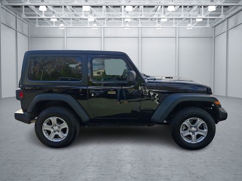 Used 2021 Jeep Wrangler Sport S image 6