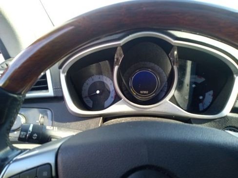 Used 2010 Cadillac SRX Premium image 13