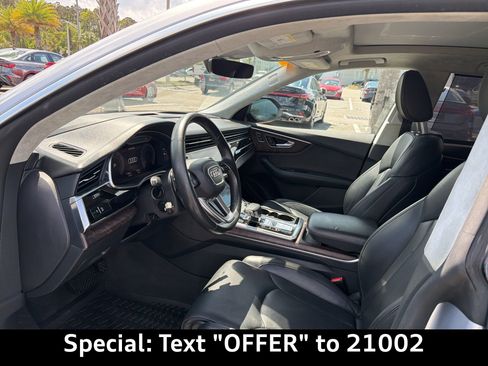 Used 2019 Audi Q8 Prestige w/ Luxury Package AWD/4WD image 12