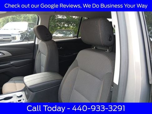 Used 2018 Chevrolet Traverse LT FWD image 20