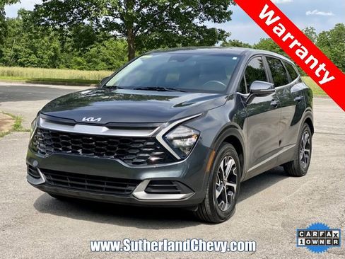Used 2023 Kia Sportage EX image 3